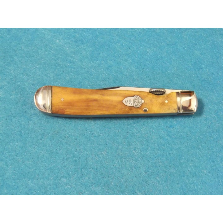 Couteau Rough Rider Trapperlock Lame Acier 440 Manche Os Tobacco RR1131 - Livraison Gratuite