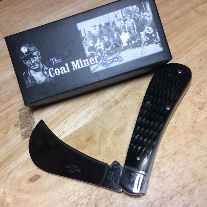 RR1143 Couteau Rough Rider Coal Miner Hawkbill Lame Acier 440 Manche Os Black - Livraison Gratuite