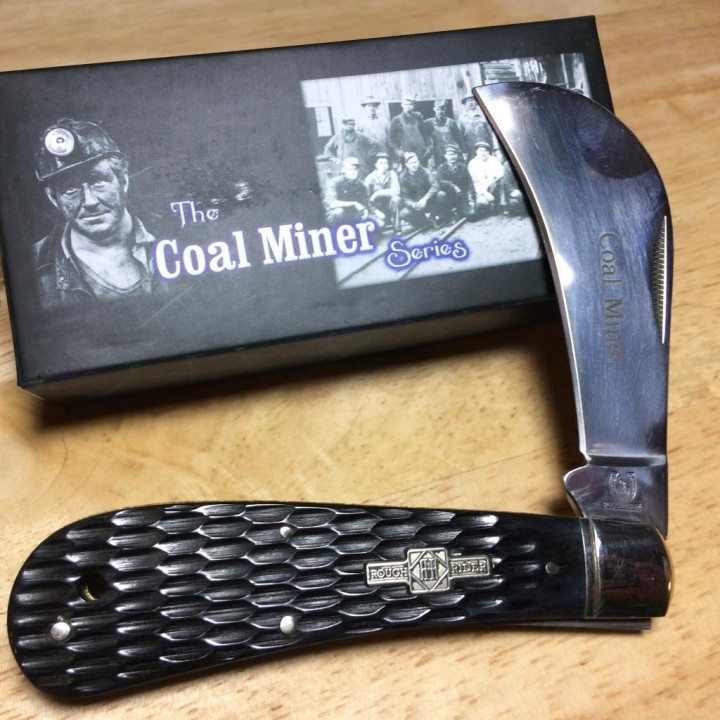 RR1143 Couteau Rough Rider Coal Miner Hawkbill Lame Acier 440 Manche Os Black - Livraison Gratuite