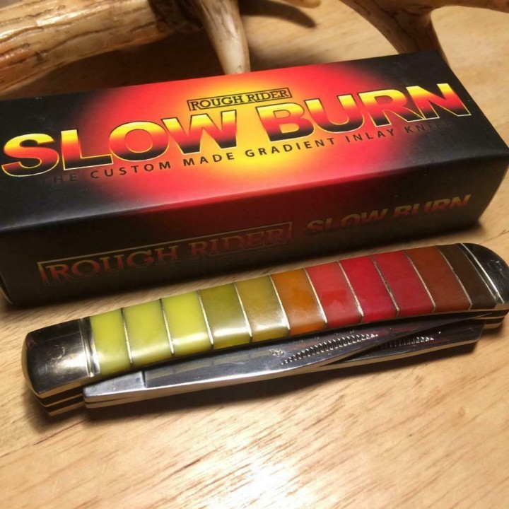 RR1437 Lot de 2 Couteau Rough Rider Slow Burn Trapper 2 Lames Acier 440 Manche ABS - Livraison Gratuite