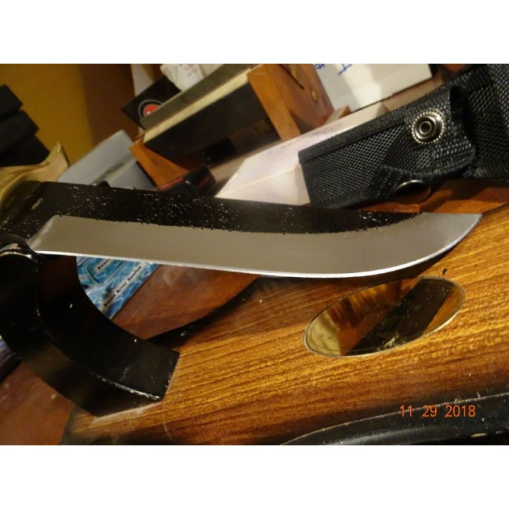 FBKH204D Couteau Frost Cutlery Black Hills Bush Master Lame Acier Inox Manche Bois Etui Nylon - Livraison Gratuite