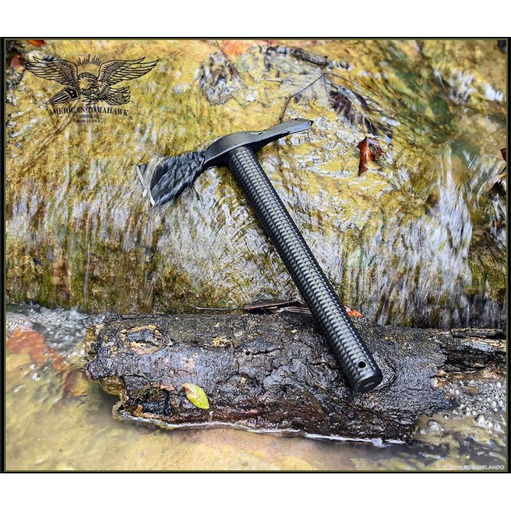 Hachette American Model 1 Tomahawk Acier Carbone 1060 Manche Nylon Etui USA ATC810669 - Livraison Gratuite