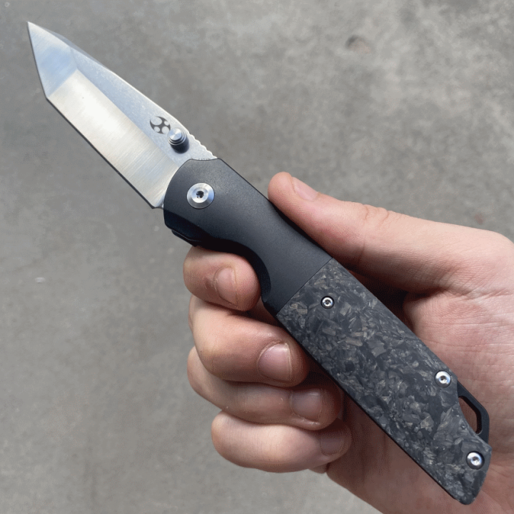 Couteau Warrior Black Titanium/CFiber Lame Acier S35VN Ball Bearing Framelock Clip K1005T1 - Livraison Gratuite