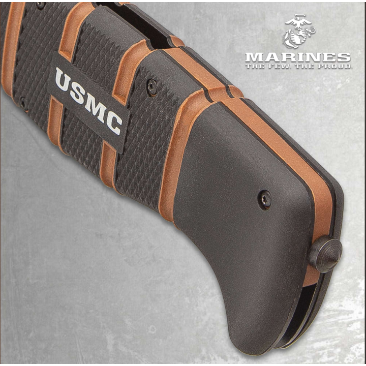 Couteau Géant United Cutlery USMC Maximum A/O Lame Acier 3Cr13/Titane Manche TPR Linerlock Clip UC3406 - Livraison Gratuite