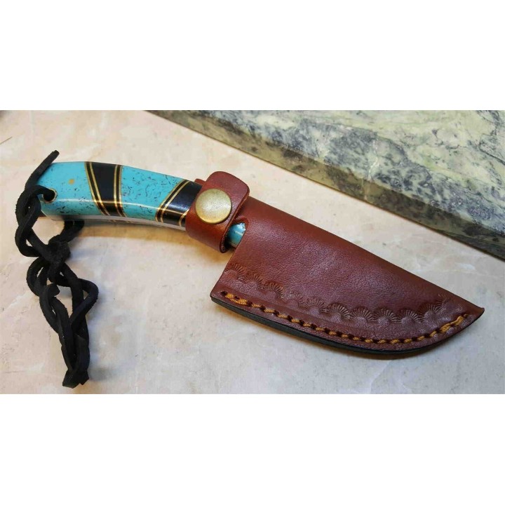 DM1233TR Couteau Skinner Damas 256 Couches Manche Turquoise Etui Cuir - Livraison Gratuite