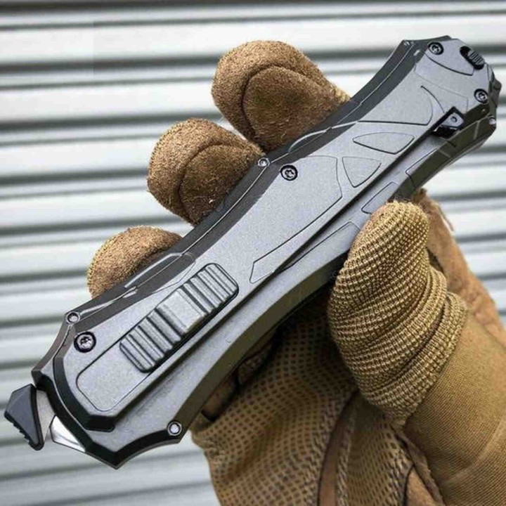 Couteau Automatique OTF Smith&Wesson Lame Acier AUS-8 Manche Aluminium SWOTF9B - Livraison Gratuite