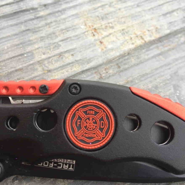 Couteau Tac Force Fire Department Rescue A/O Lame Acier 3Cr13 Manche brise vitres & cutter TF723FD - Livraison Gratuite