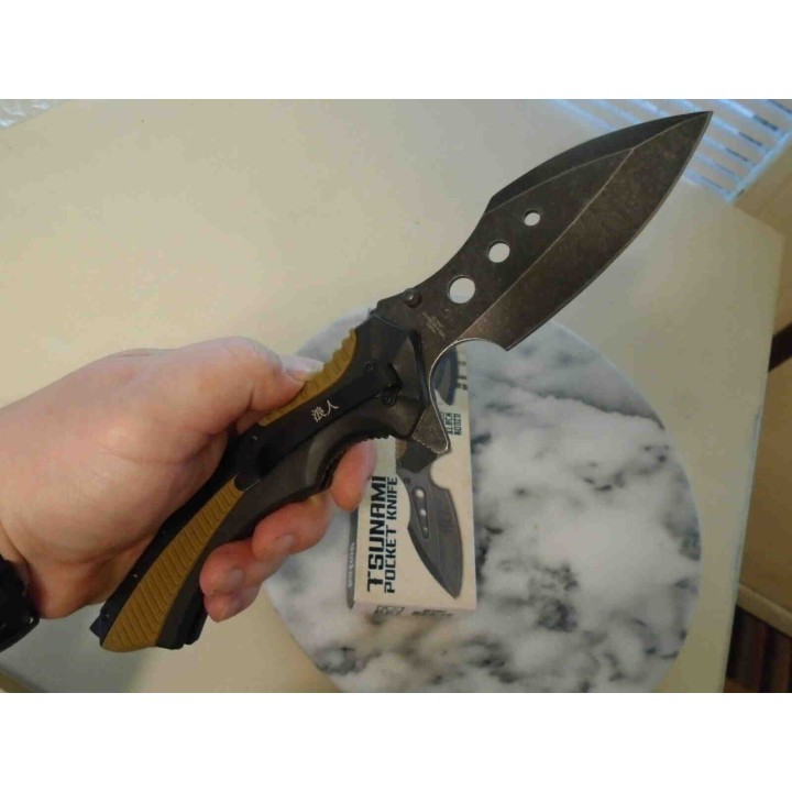 Couteau United Cutlery Black Ronin Tsunami A/O Lame Acier 3Cr13 Manche TPU/ABS Linerlock Clip UC3407 - Livraison Gratuite