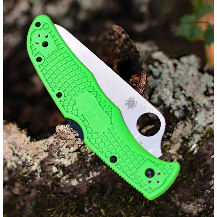 Couteau Spyderco Pacific Salt 2 Green Lame Acier LC200N Serr Manche FRN Lockback Japan SC91FSGR2 - Livraison Gratuite