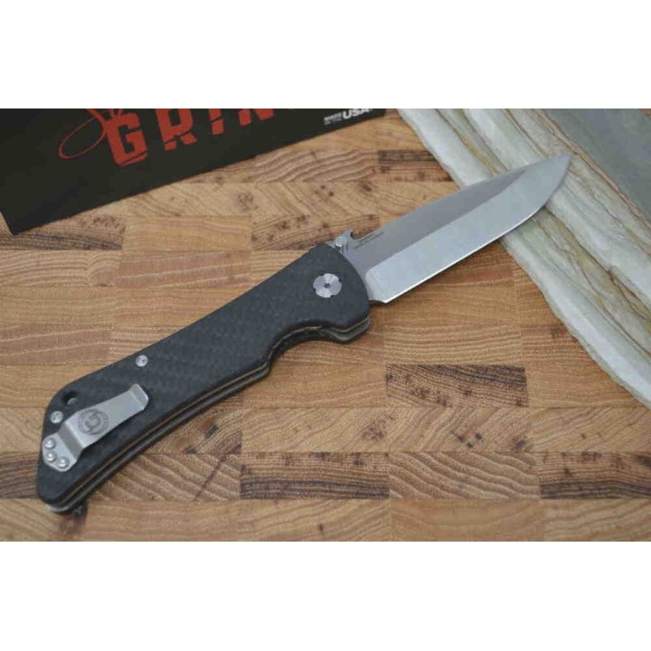 SG20007 Southern Grind Bad Monkey Emerson 14C28N Satin Blade CFiber Handle - Livraison Gratuite