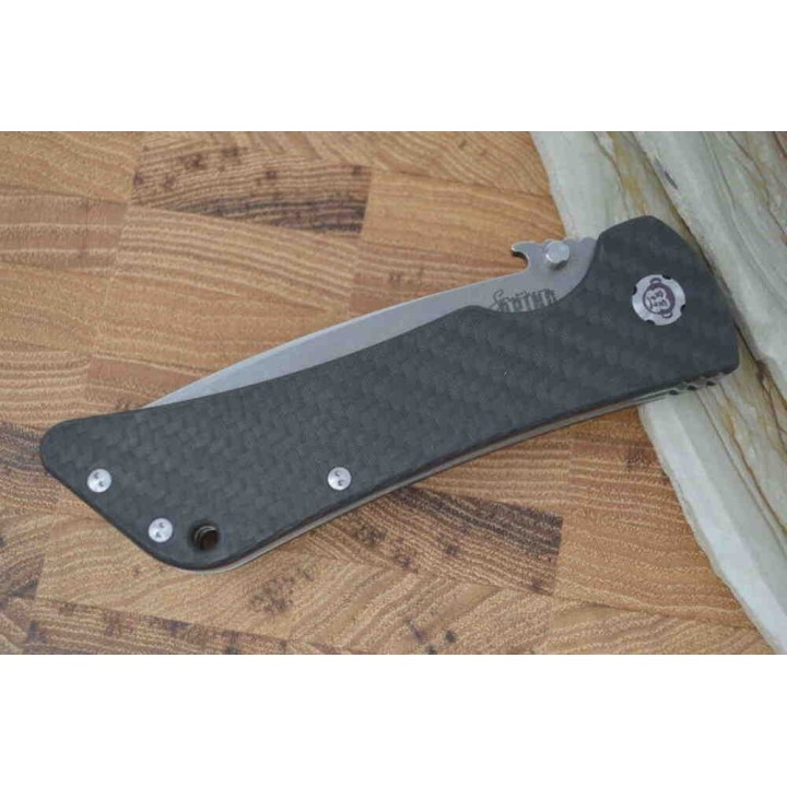 SG20007 Southern Grind Bad Monkey Emerson 14C28N Satin Blade CFiber Handle - Livraison Gratuite