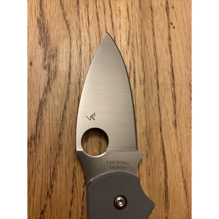 Couteau Spyderco Sage 1 Maxamet Manche Gray G10 Linerlock Clip SC123GPGY - Livraison Gratuite