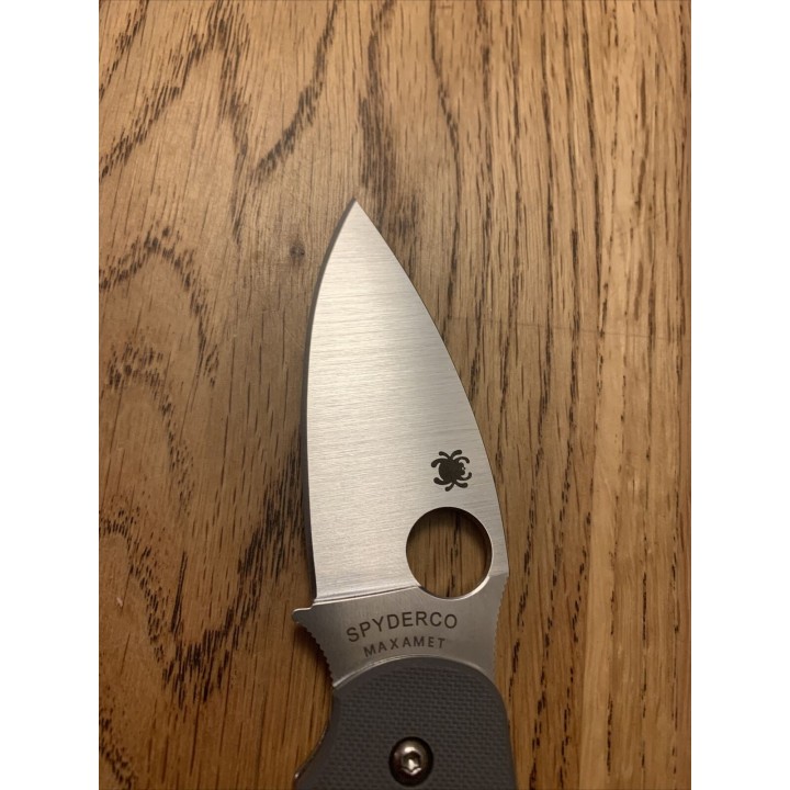 Couteau Spyderco Sage 1 Maxamet Manche Gray G10 Linerlock Clip SC123GPGY - Livraison Gratuite