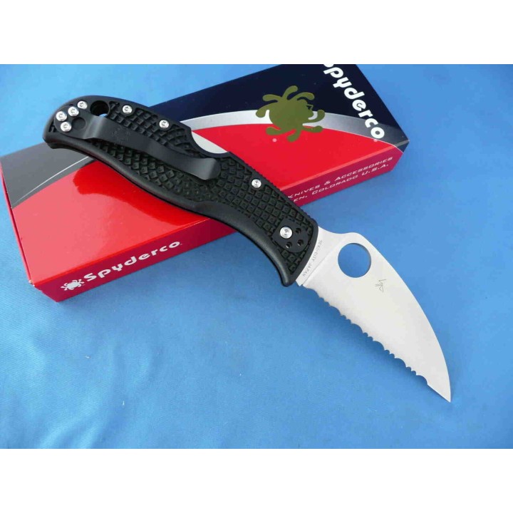 Couteau Spyderco RockJumper Lame Acier VG10 Serr Manche FRN Lockback Japan SC254SBK - Livraison Gratuite