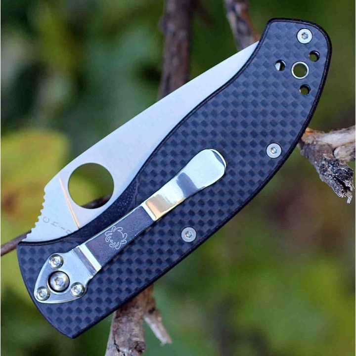 Couteau Spyderco Tenacious Carbon Fiber/G10 Lame Acier 8Cr13MoV Linerlock SC122CFP - Livraison Gratuite