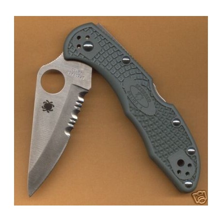 Couteau SPYDERCO SC11PSFG DELICA 4