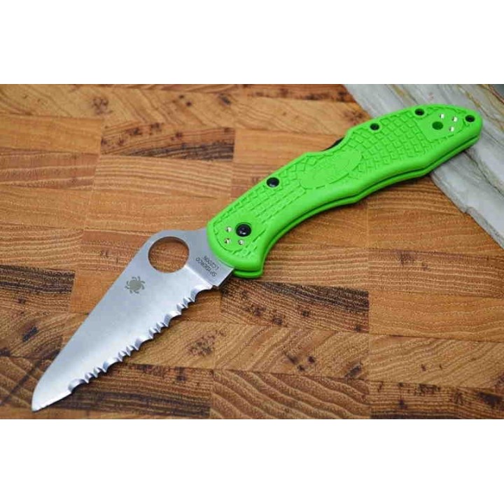 Couteau Spyderco Salt 2 Green Delica 4 Lame Acier LC200N Manche FRN Made Japan SC88FSGR2 - Livraison Gratuite
