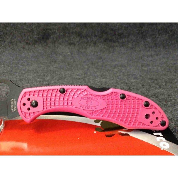 Couteau Spyderco Delica 4 Pink Lame Acier S30V Black Manche FRN Made Japan Lockback SC11FPPNS30VBK - Livraison Gratuite