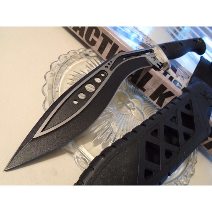 Machette Gurkha United Cutlery M48 Kukri Acier 2Cr13 Manche TPR Etui Fibre de Nylon UC3160 - Livraison Gratuite
