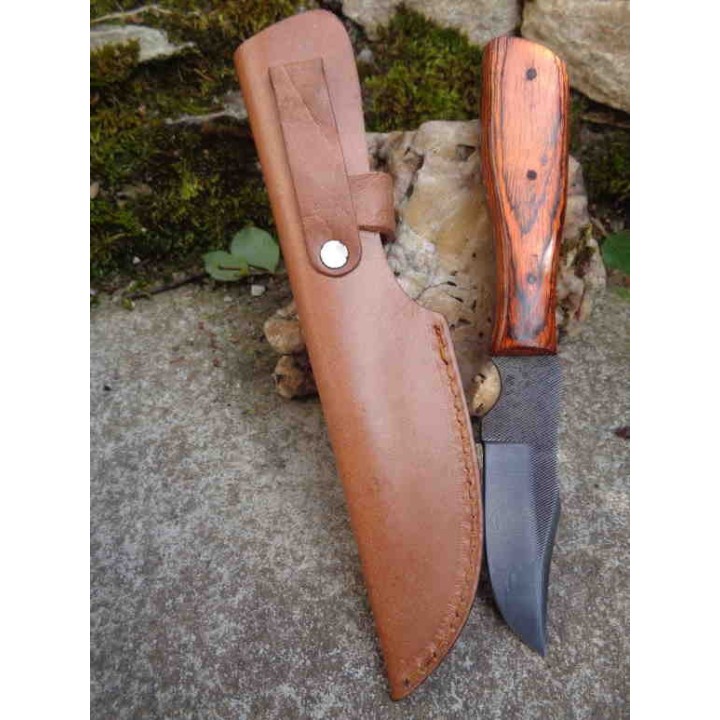Couteau Bushcraft Skinner Lame de Scie Manche Bois Etui CUir Fabrication Artisanale SM0016 - Livraison Gratuite