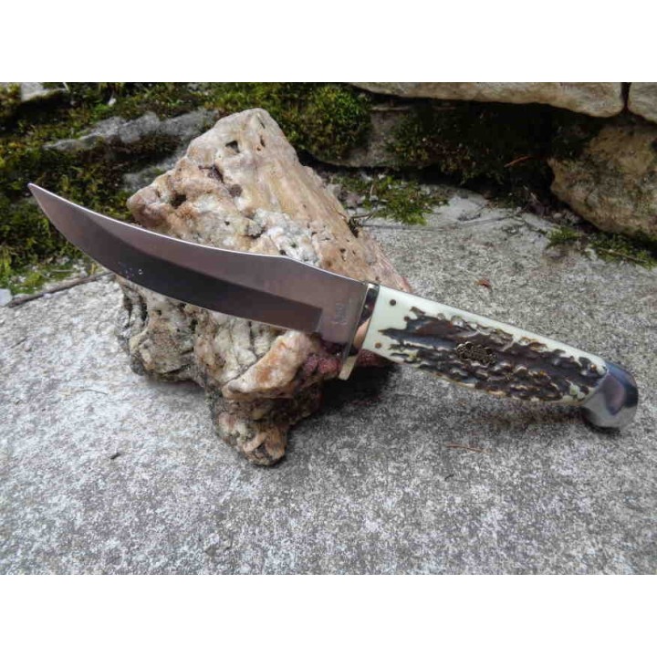 Couteau de Chasse Skinner Lame Acier 440 Manche Résine Etui Nylon Frost Cutlery FSW602SBR - Livraison Gratuite