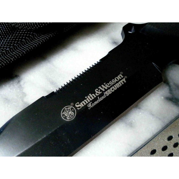 Couteau de Combat Smith&Wesson Homeland Security Tactical Lame Acier 7Cr17MoV Etui Nylon SWSUR4NCP - Livraison Gratuite