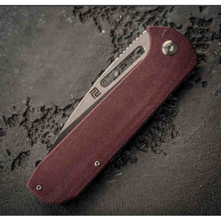 Couteau Artisan Cutlery Arion Burgundy Lame Acier S35VN Manche Micarta/Titane IKBS Clip ATZ1843GDRC - Livraison Gratuite