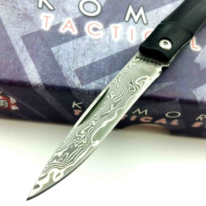 Couteau Damas Pliant Manche Synthétic Bomboo Lame Acier Damas 128 Couches Komoran KO034 - Livraison Gratuite