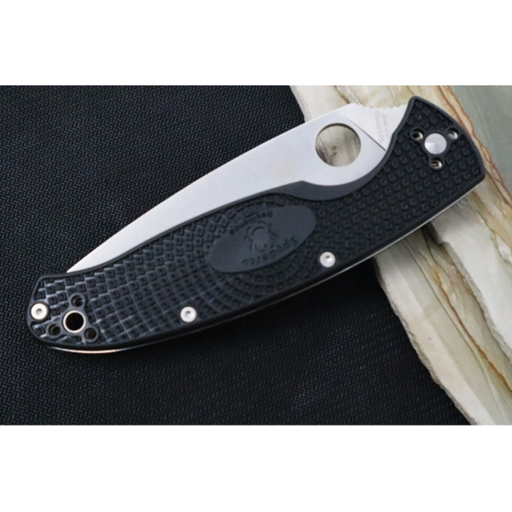 Couteau Spyderco Resilience Plain Satin Lame Acier 8Cr13MoV Manche FRN Linerlock Clip SC142PBK - Livraison Gratuite