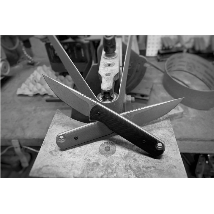Couteau Ferrum Forge Lackey XL Lame Acier 9Cr18MoV Manche G10 Etui Kydex/Clip FF0089B - Livraison Gratuite