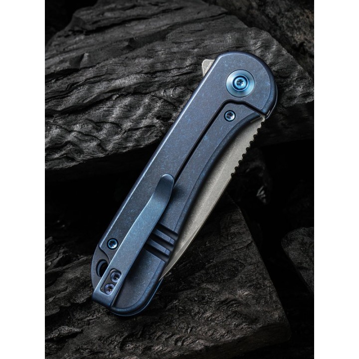 Couteau We Knife Elementum Blue Manche Titane Lame Acier CPM-20CV IKBS Framelock Clip WE18062X2 - Livraison Gratuite
