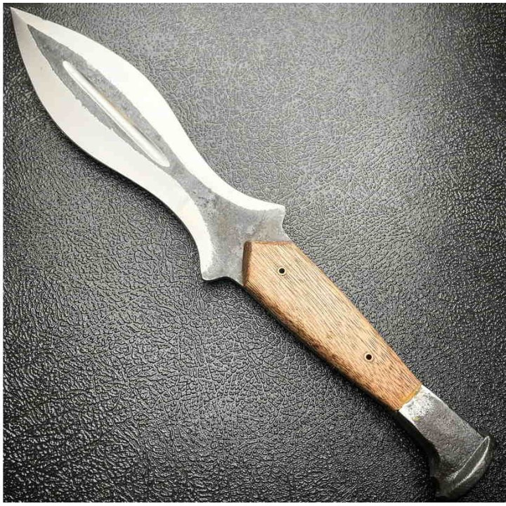 Dague Fabrication Artisanale Forgée Dans un Clou de Rail Acier Carbone Etui Cuir PA7900 - Livraison Gratuite