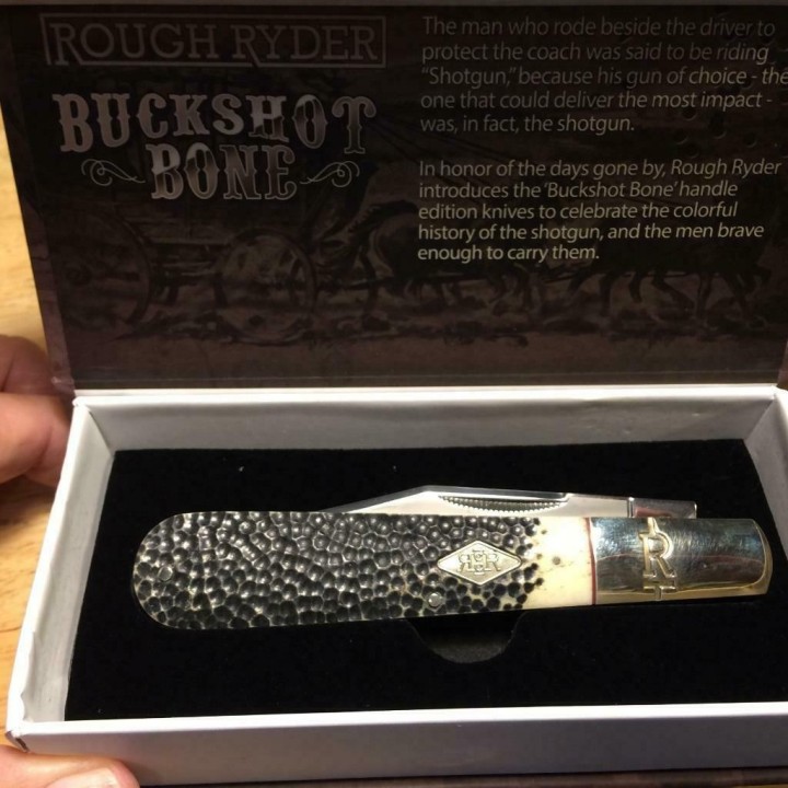 Couteau Rough Ryder Granddad Barlow Buckshot Bone Lame Acier 440 Manche Os Boite Collector RR2318 - Livraison Gratuite