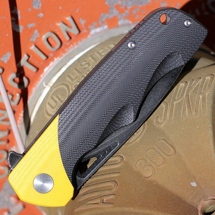 Couteau Bestech Airstream Black/Yellow Manche G10 Lame D2 Drop Point IKBS Linerlock Clip BTKG47B - Livraison Gratuite