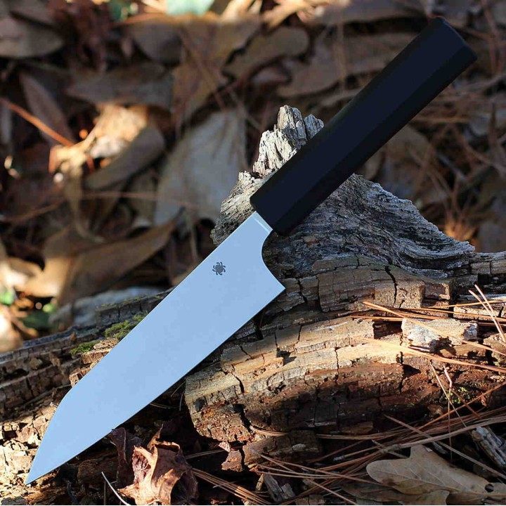 Couteau Spyderco Minarai Series Funayuki Lame Acier CTS-BD1N Manche Polypropylene Made In Japan SCK16PBK - Livraison Gratuite