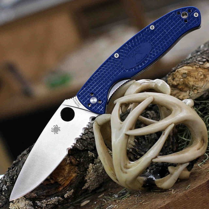 Couteau Spyderco Resilience Lightweight Lame Acier CPM-S35VN Combo Manche Blue FRN Linerlock Clip SC142PSBL - Livraison Gratuite