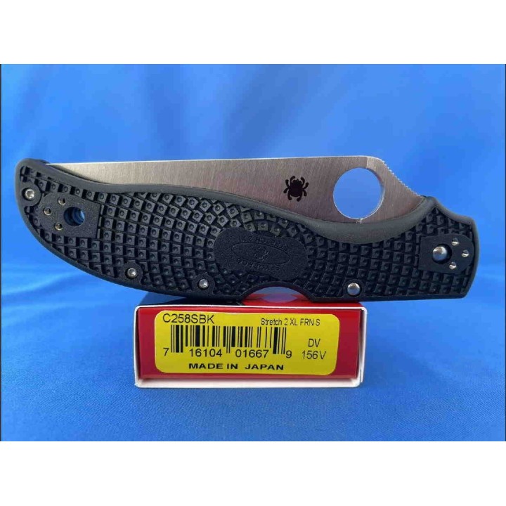 Couteau Spyderco Stretch 2 XL Serrated Lame Acier VG-10 Manche FRN Lockback Made In Japan SC258SBK - Livraison Gratuite