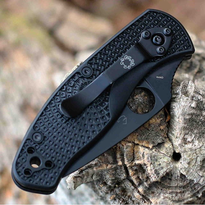 Couteau Spyderco Persistence Black Lightweight Lame Acier 8Cr13Mov Manche FRN Linerlock SC136PBBK - Livraison Gratuite