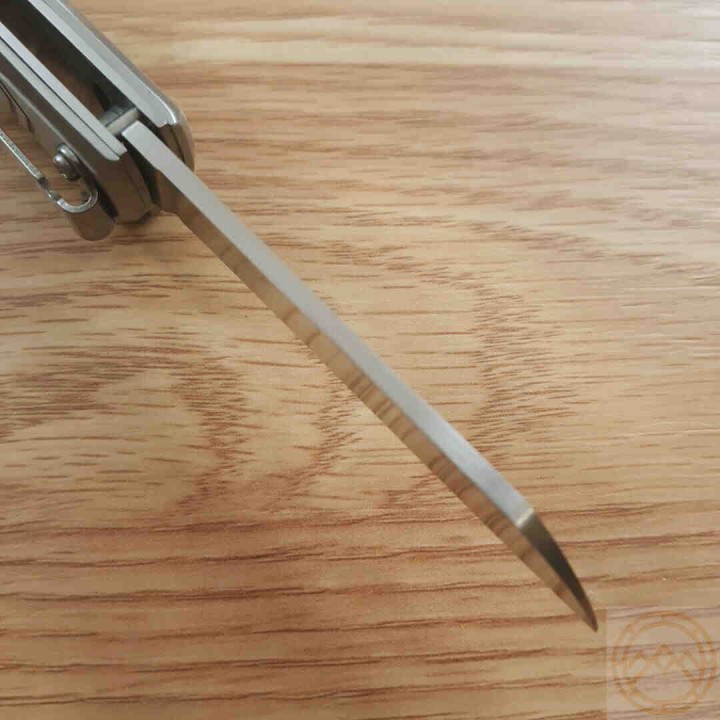 Couteau Smith&Wesson Executive Barlow A/O Lame Acier 8Cr13MoV Manche Bois Linerlock Clip SW1160818 - Livraison Gratuite