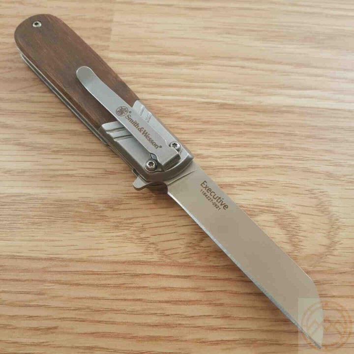 Couteau Smith&Wesson Executive Barlow A/O Lame Acier 8Cr13MoV Manche Bois Linerlock Clip SW1160818 - Livraison Gratuite