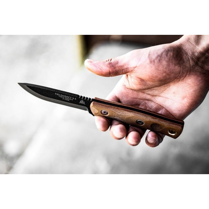Couteau de Survie TOPS Fieldcraft 3.5 Lame Acier Carbone 1095 Manche Tan Etui Kydex Made USA TPMBROS01 - Livraison Gratuite