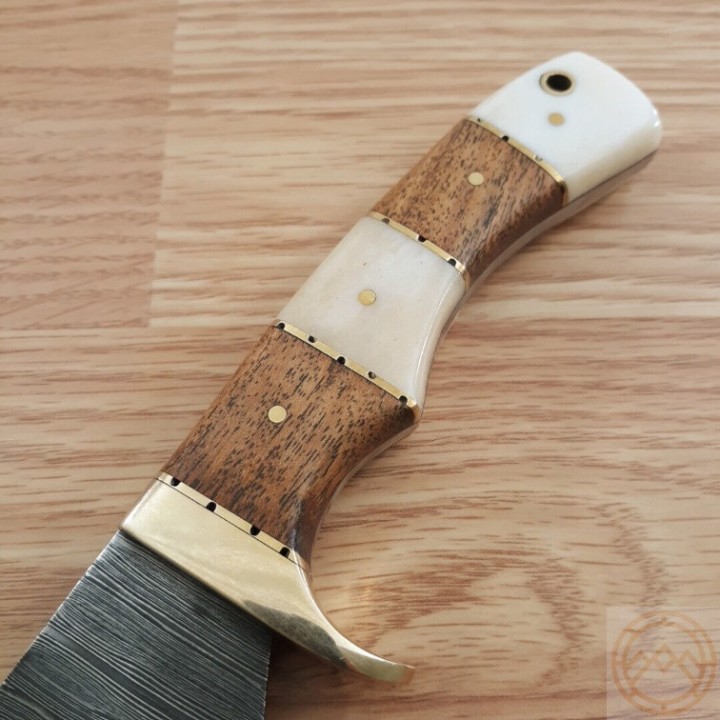 Couteau Bowie Damas Hunter Walnut/Bone 256 Couches Manche Bois & Os Etui Cuir DM1313BW - Livraison Gratuite