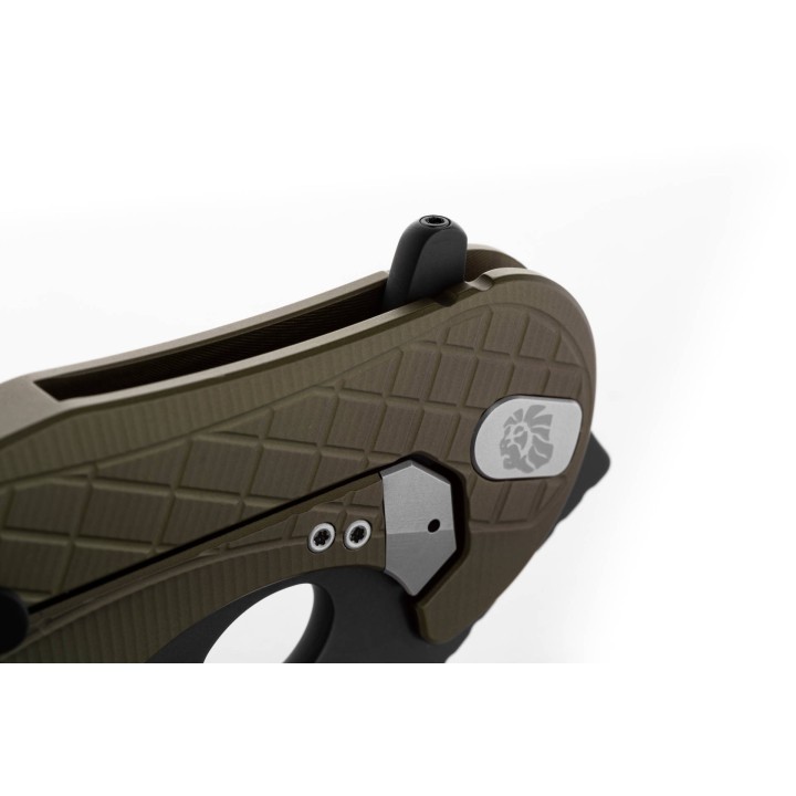 Couteau Karambit LionSteel L.E.One Green Lame Acier CPM-MagnaCut Black Manche Alu Clip Italy LSTLE1AGB - Livraison Gratuite