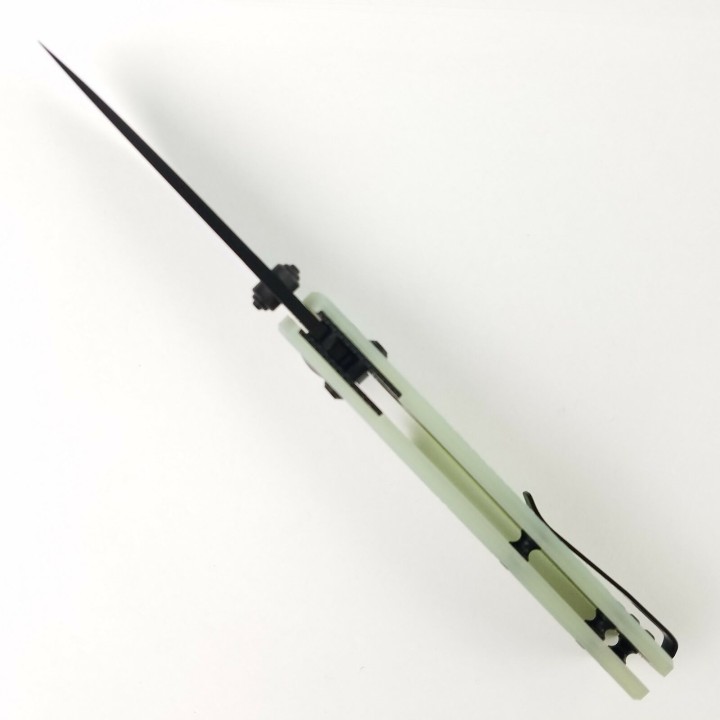 Couteau Amare Field Bro Jade Lame Acier VG-10 Manche G10 Axis Lock Clip AMR202203 - Livraison Gratuite