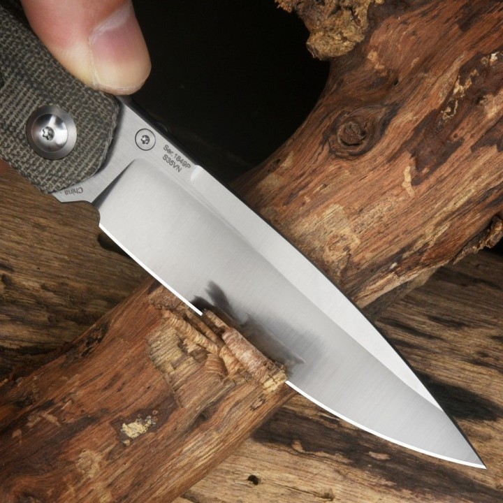 Couteau ArtisanCutlery Sirius Green Manche Micarta Lame Acier S35VN IKBS Linerlock Clip ATZ1849PODG - Livraison Gratuite