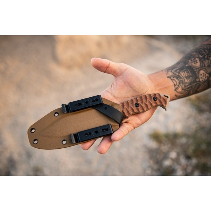 Couteau TOPS Knives M-PAT Tan Manche Micarta Lame Acier Carbone 1095 Etui Kydex Made USA TPMPAT01 - Livraison Gratuite