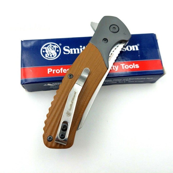 Couteau Smith&Wesson Stave Tan Manche G10 Lame Acier 8Cr13MoV Linerlock Clip SW1122569 - Livraison Gratuite