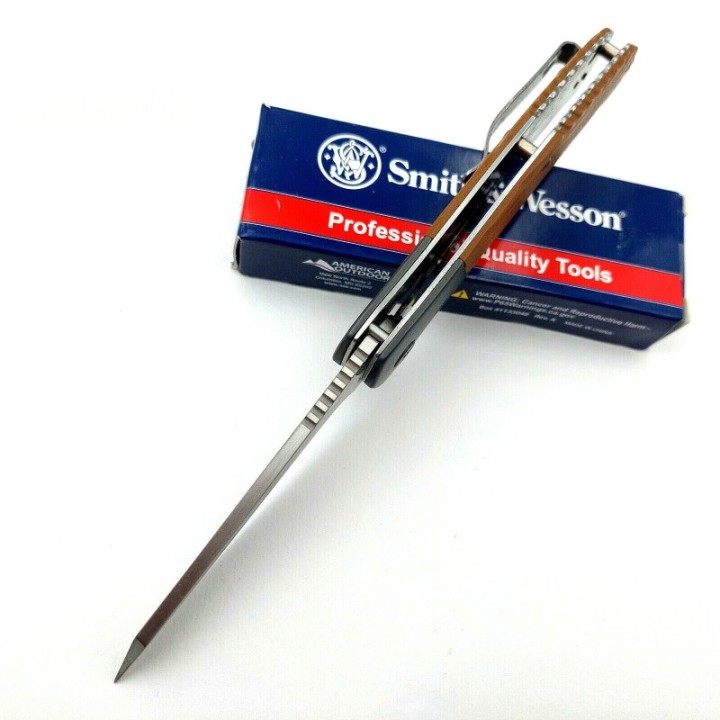 Couteau Smith&Wesson Stave Tan Manche G10 Lame Acier 8Cr13MoV Linerlock Clip SW1122569 - Livraison Gratuite