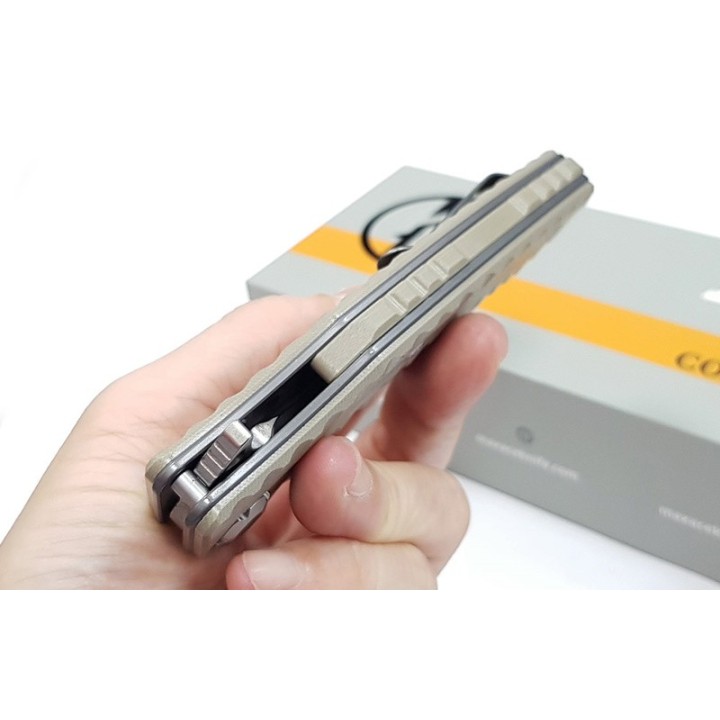 Couteau Maxace Zealot Tan Lame Acier Bohler K110 IKBS G10 Handle Linerlock Clip MAXMCZ203 - Livraison Gratuite