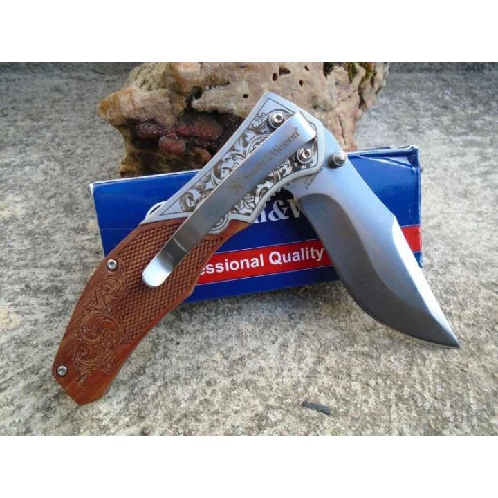 Couteau Smith&Wesson Unwavered Semi Auto Lame Acier 8Cr13MoV Manche Bois Mitres Décorées SW1193150 - Livraison Gratuite